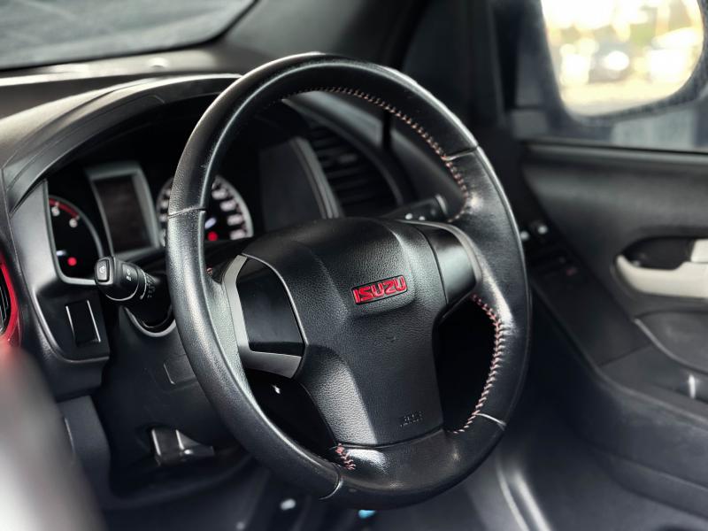 D-MAX SPACE CAB 2.5 Ddi X-SERIES 