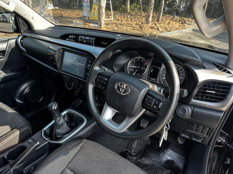 HILUX REVO 4DR 2.4 ENTRY PRERUNNER