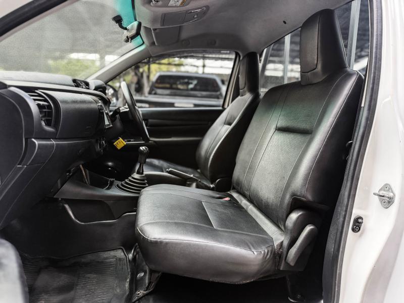 REVO SINGLE CAB 2.4 ENTRY