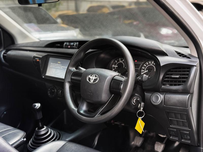 REVO SINGLE CAB 2.4 ENTRY