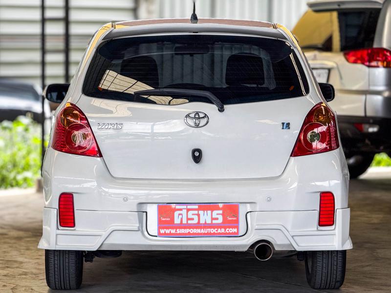 YARIS 1.5 E ,AT