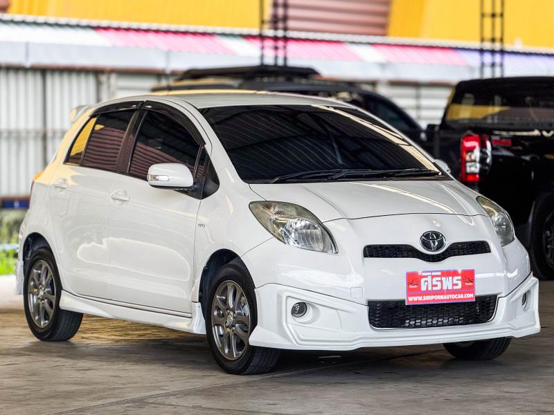 YARIS 1.5 E ,AT