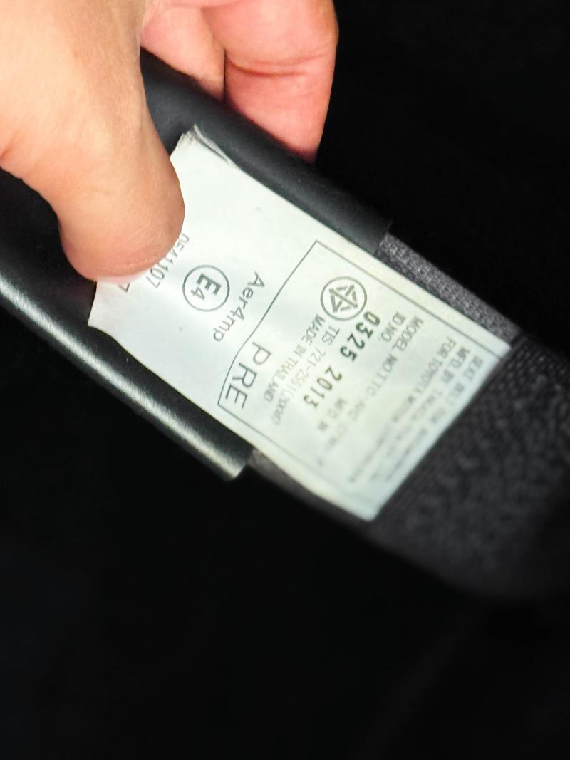 YARIS 1.5 E ,AT