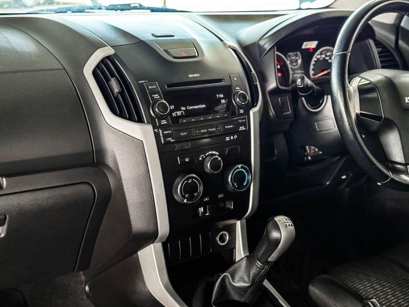 D-MAX CAB 1.9 Z Ddi INSIGHT HI-LANDER