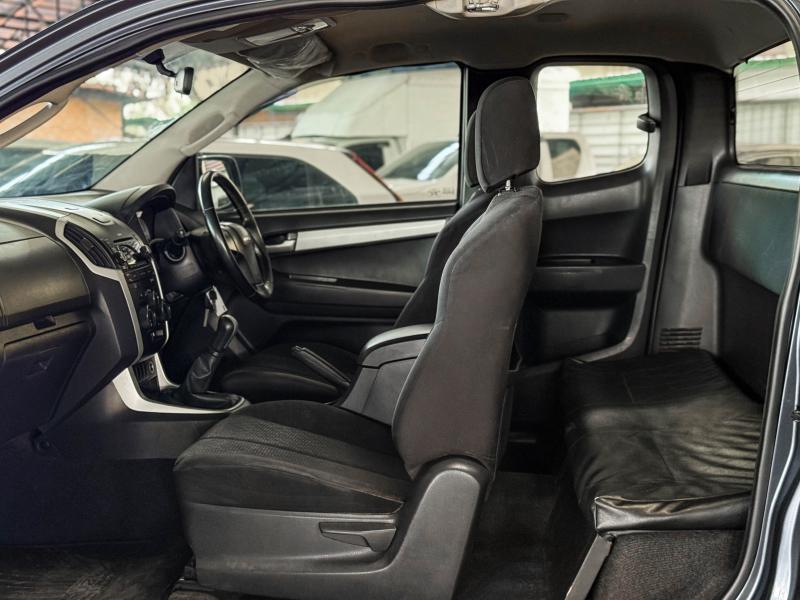 D-MAX CAB 1.9 Z Ddi INSIGHT HI-LANDER