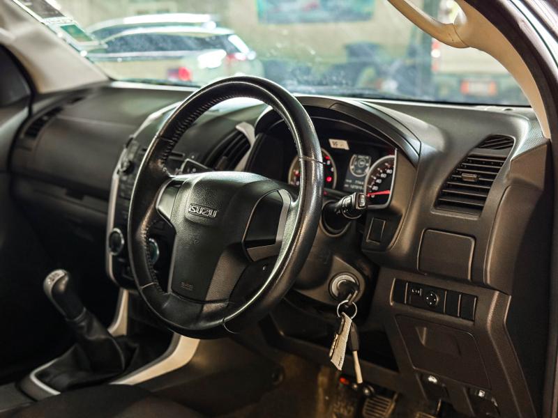 D-MAX CAB 1.9 Z Ddi INSIGHT HI-LANDER