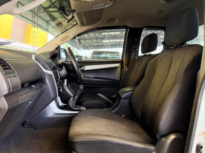 D-MAX CAB 1.9 L Ddi HILANDER , MT 
