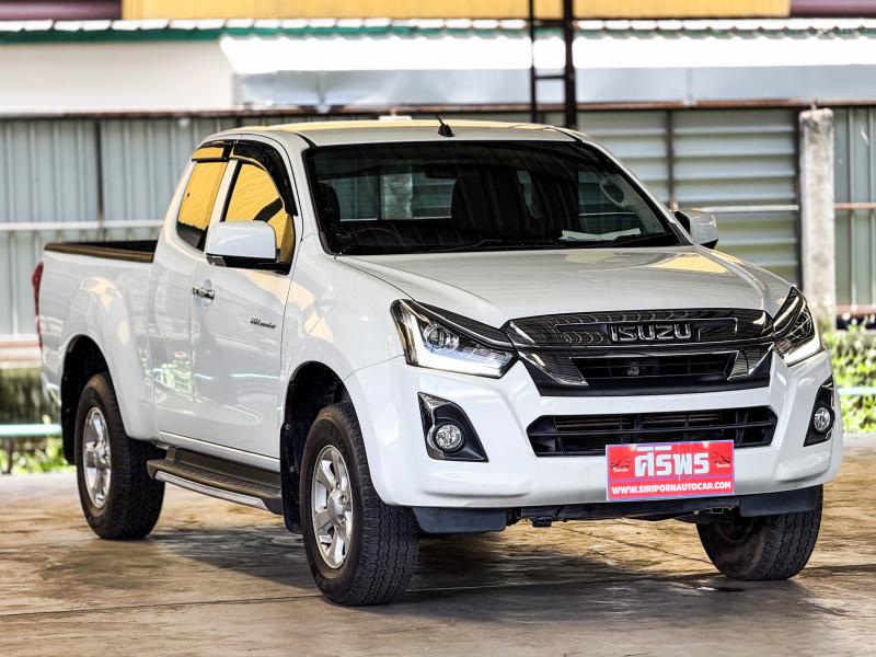 D-MAX CAB 1.9 L Ddi HILANDER , MT 