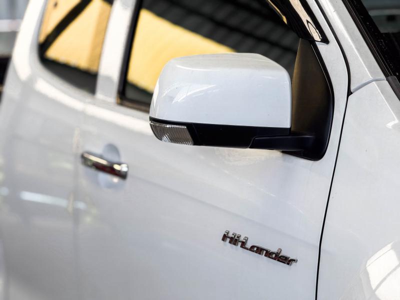 D-MAX CAB 1.9 L Ddi HILANDER , MT 