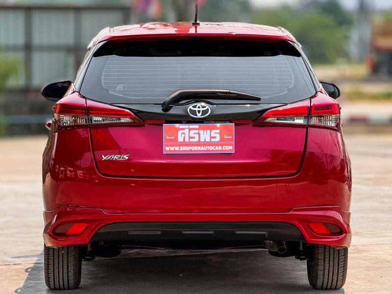 YARIS HATCHBACK 1.2 J