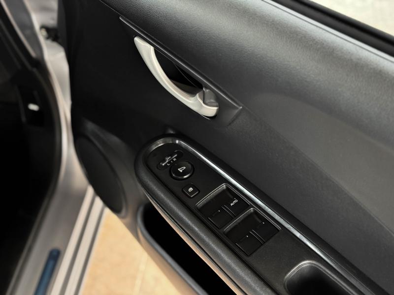 BRIO 1.2 V CVT 