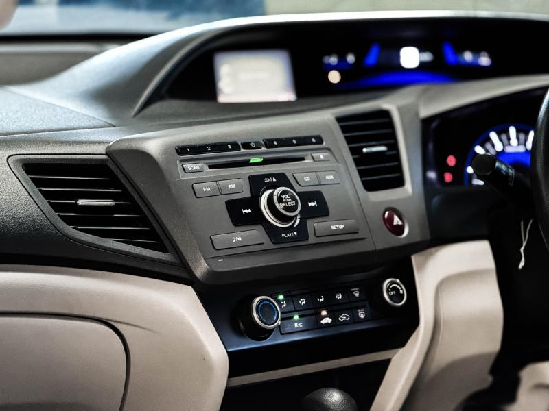 CIVIC FB 1.8 S i-VTEC