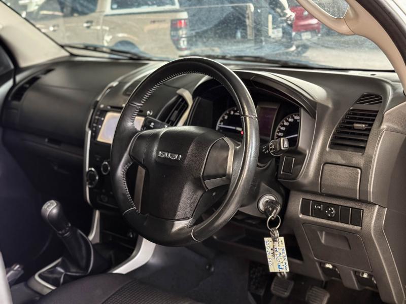 D-MAX 4DR 1.9 Z Ddi DA HI LANDER ,MT 