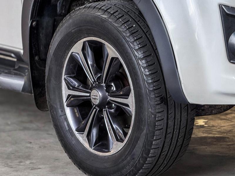 D-MAX VCROSS 4DR 3.0 Z 4X4 ,AT 