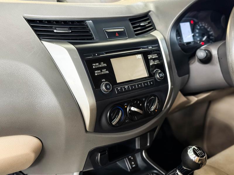 NAVARA NP300 KING CAB 2.5 E ,MT 