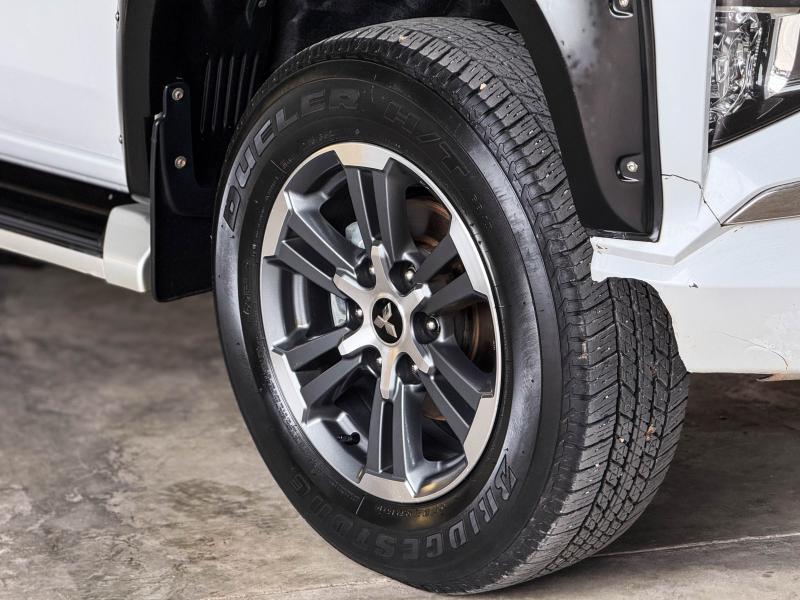 TRITON PLUS MEGA CAB 2.4 GLS MIVEC
