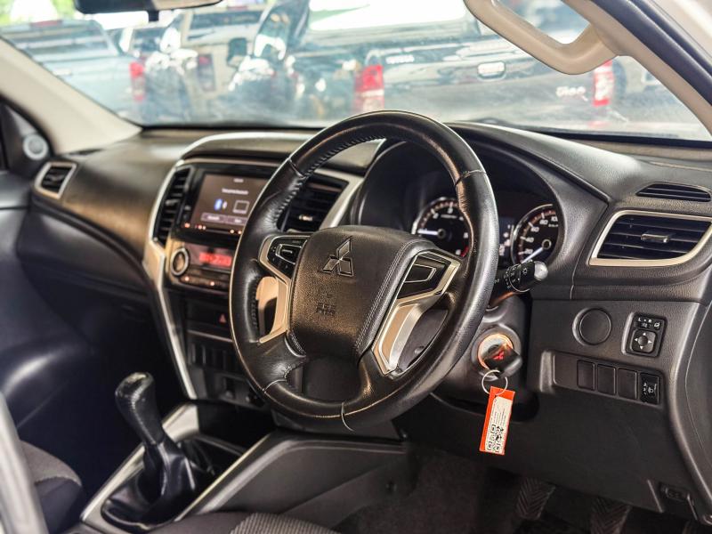 TRITON PLUS MEGA CAB 2.4 GLS MIVEC