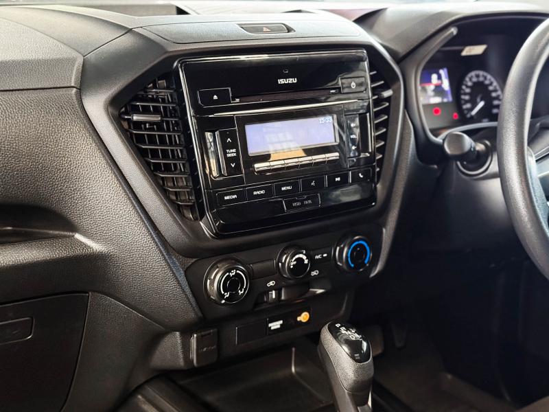D-MAX SPACECAB 1.9 S
