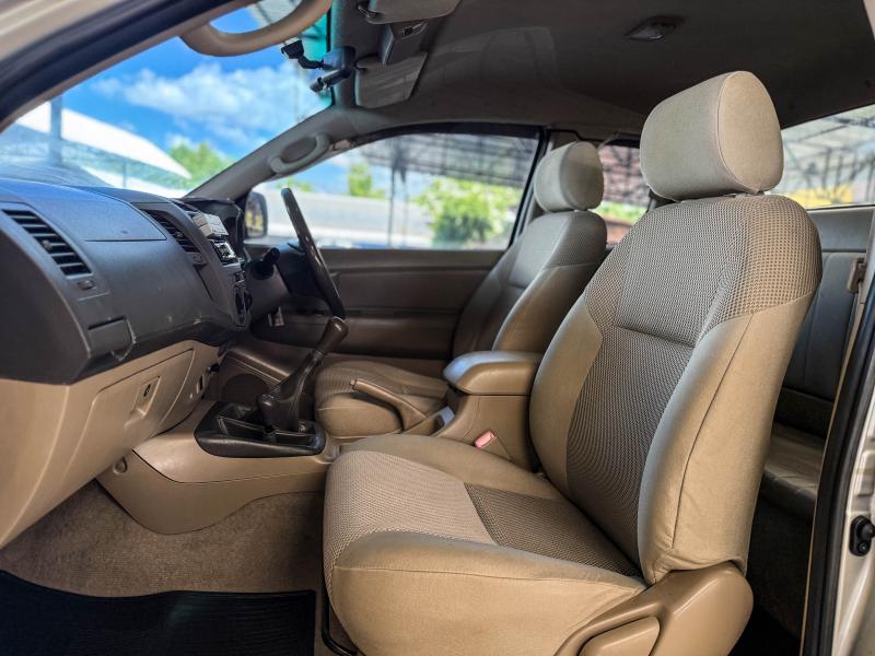 VIGO CAB 2.5 E 4X4 PRERUNNER ,MT 