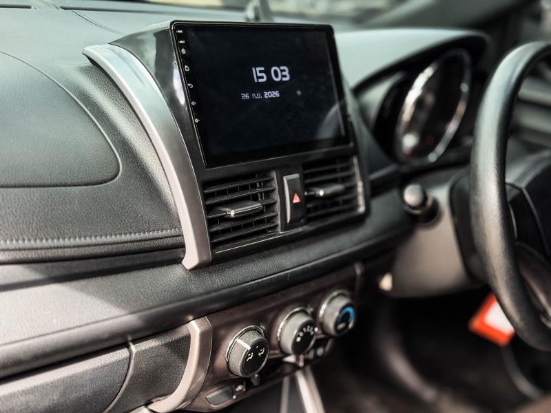 YARIS HATCHBACK 1.2 E