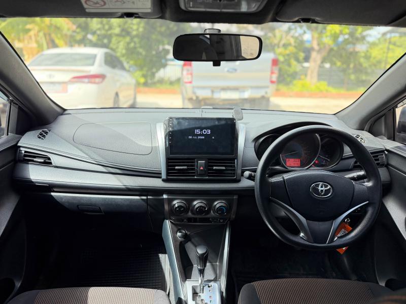 YARIS HATCHBACK 1.2 E