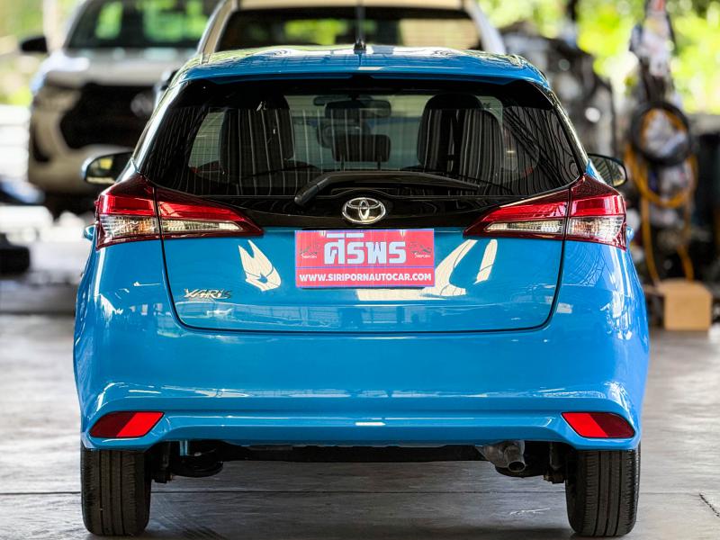 YARIS HACHTBACK 1.2 ENTRY