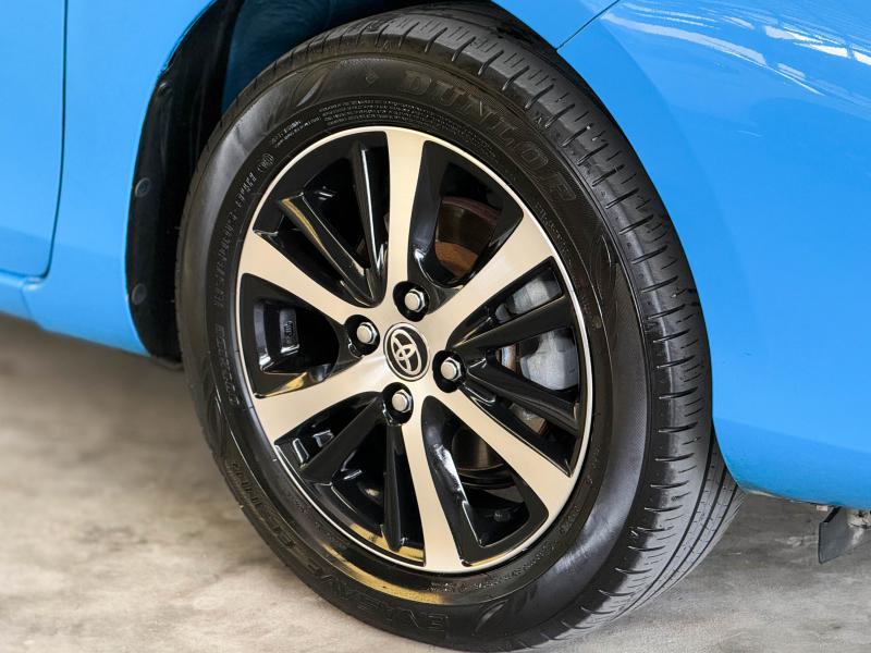 YARIS HACHTBACK 1.2 ENTRY