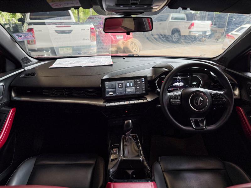 MG 5 1.5 X SUNROOF CVT 