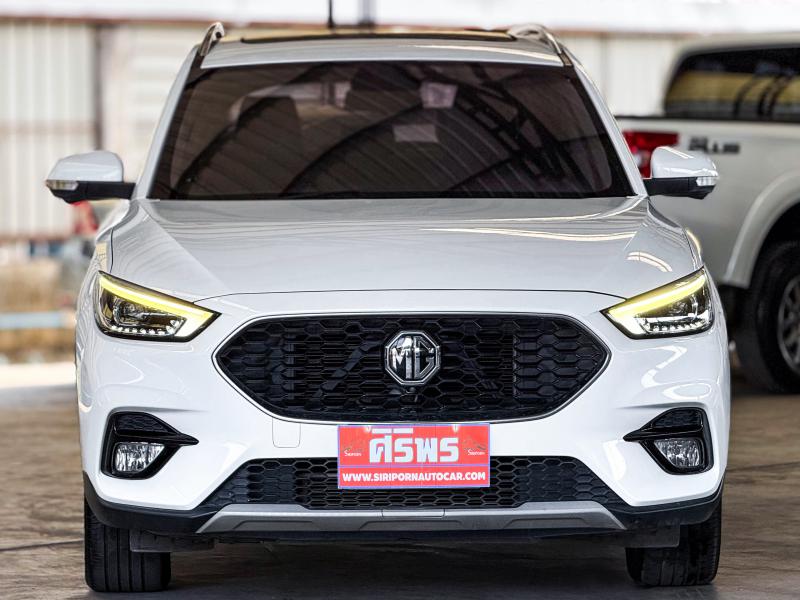 MG ZS 1.5 X SUNROOF i-SMART