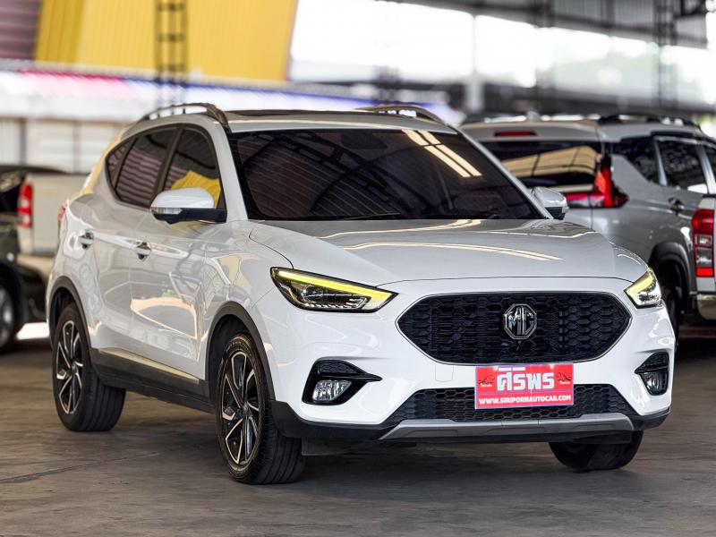 MG ZS 1.5 X SUNROOF i-SMART