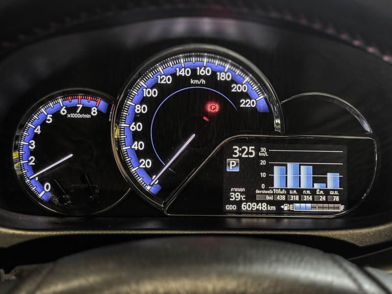YARIS HATCHBACK 1.2 MID
