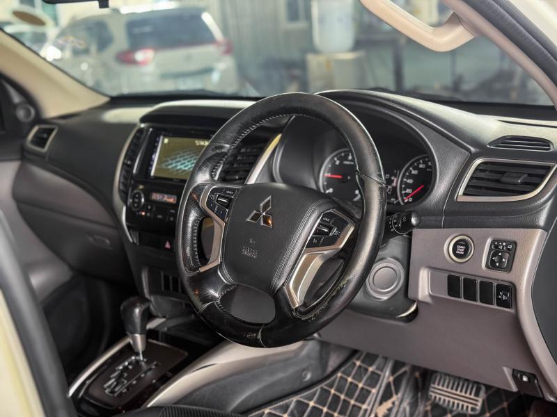 TRITON PLUS 4DR 2.4 GLS LTD , AT 
