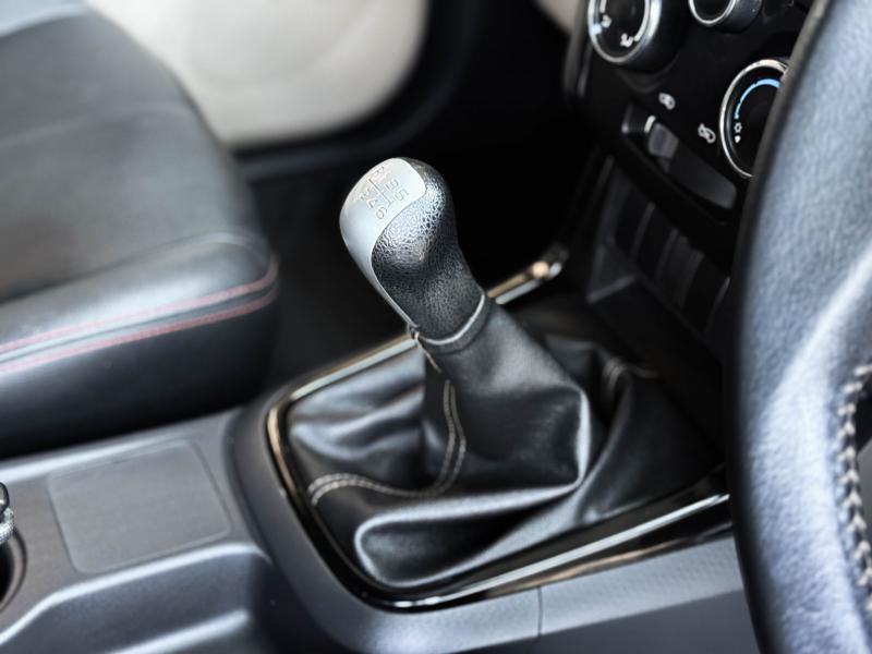 D-MAX STEALTH 4DR 1.9 Z Ddi HI-LANDER 