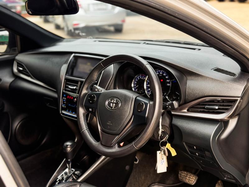 YARIS HATCHBACK 1.2 SPORT CVT 