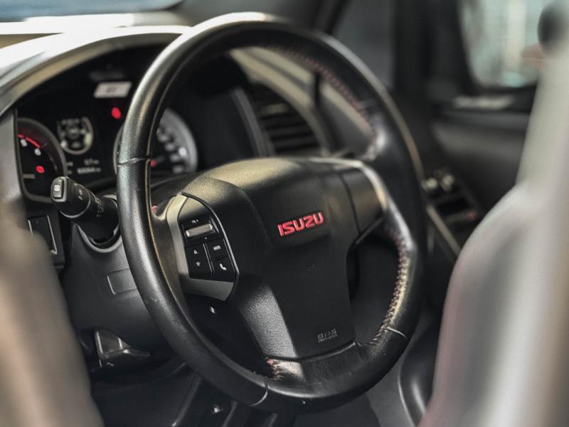 D-MAX X-SERIES CAB 1.9 Ddi iNSIGHT