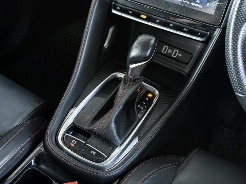 MG ZS 1.5 LIMITRD EDITION SUNROOF 