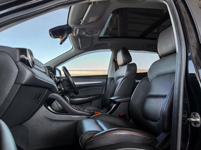 MG ZS 1.5 LIMITRD EDITION SUNROOF 