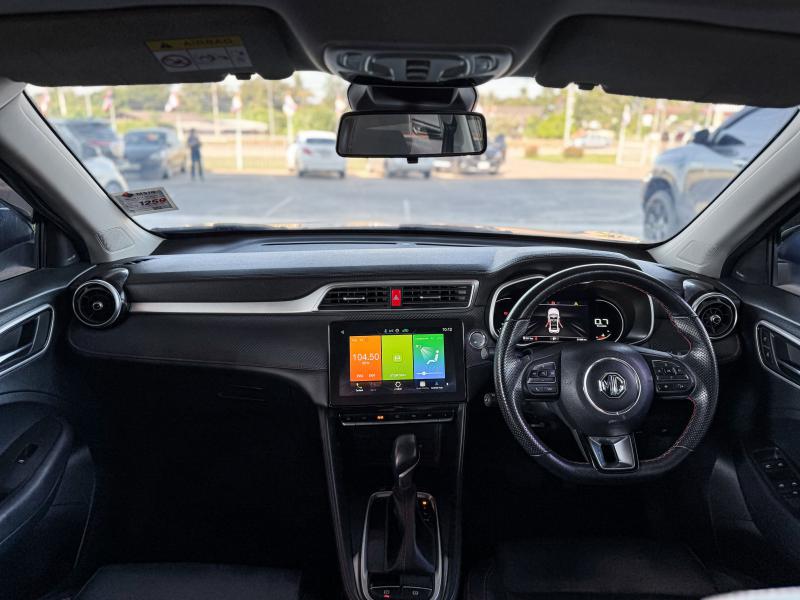 MG ZS 1.5 LIMITRD EDITION SUNROOF 