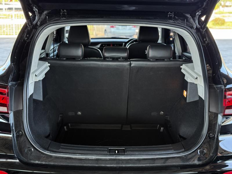 MG ZS 1.5 LIMITRD EDITION SUNROOF 