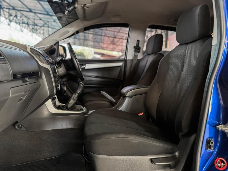 D-MAX 4DR 1.9 Z Ddi DA HI LANDER