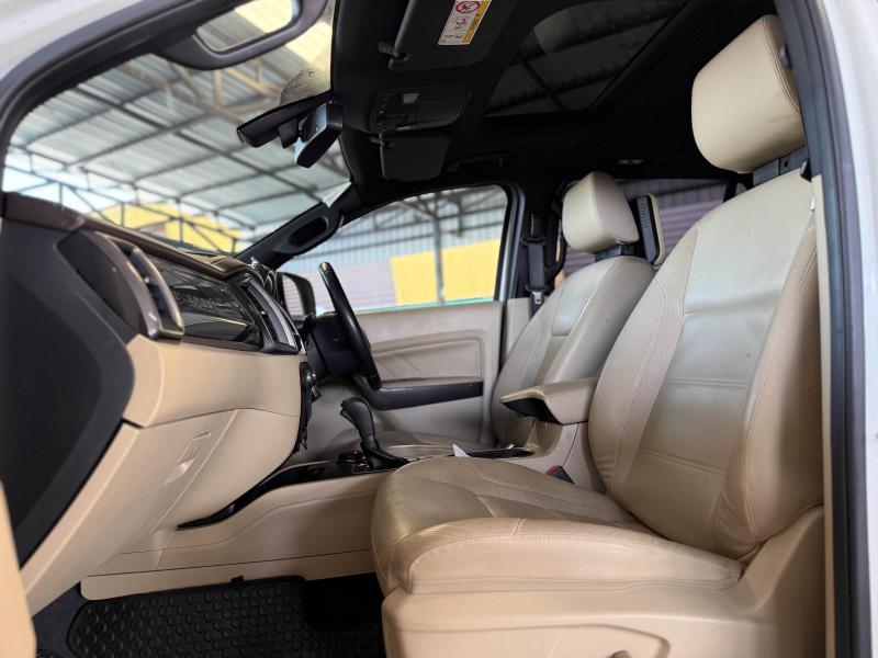 EVEREST 3.2 TITANIUM 4WD 