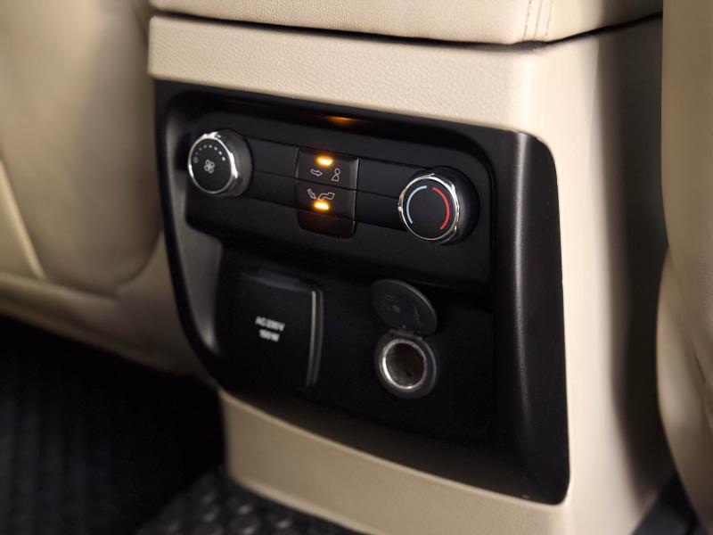 EVEREST 3.2 TITANIUM 4WD 