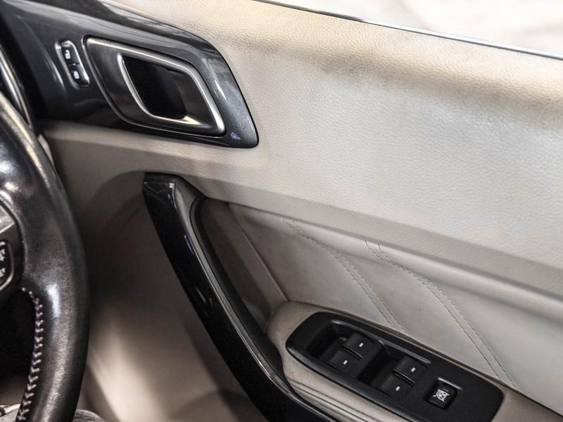 EVEREST 3.2 TITANIUM 4WD 