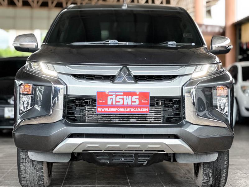 TRITON PLUS 4 DR 2.4 GLX