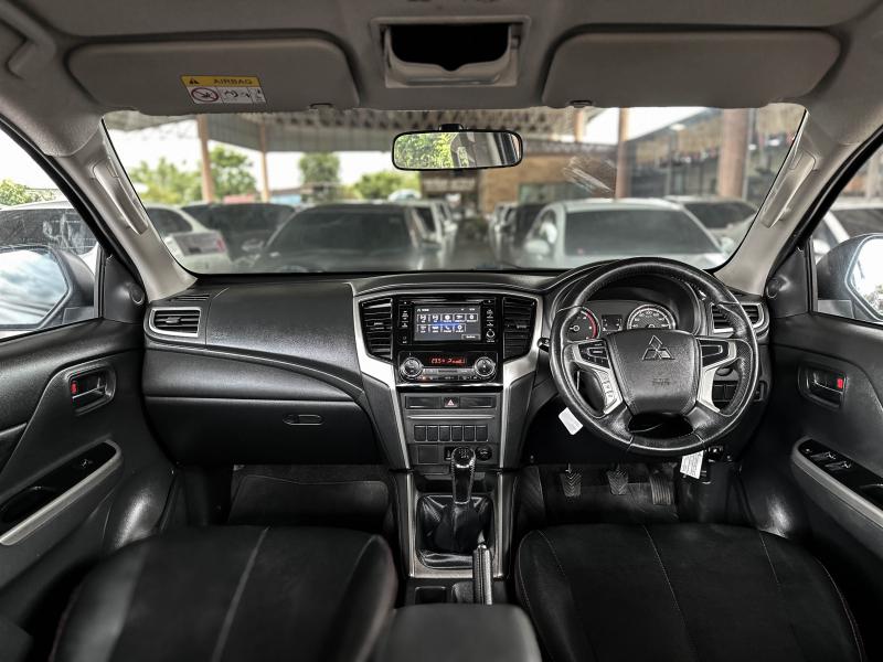 TRITON PLUS 4 DR 2.4 GLX