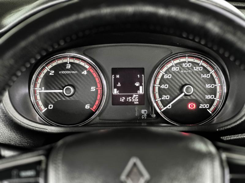 TRITON PLUS 4 DR 2.4 GLX