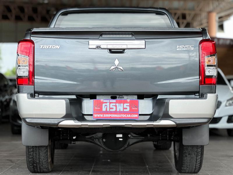 TRITON PLUS 4 DR 2.4 GLX