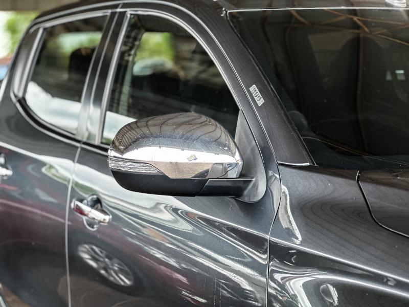 TRITON PLUS 4 DR 2.4 GLX