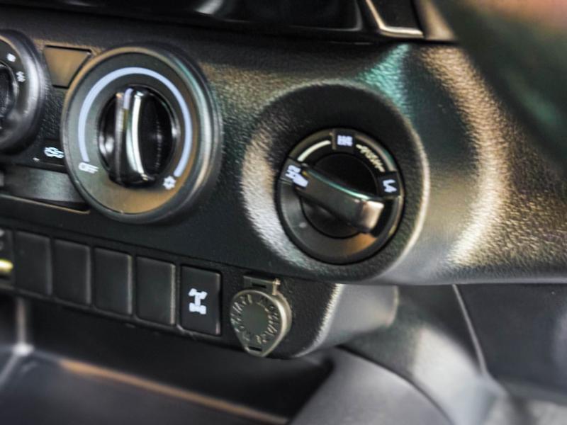 REVO 4DR 2.4 E 4X4 DIFFLOCK 