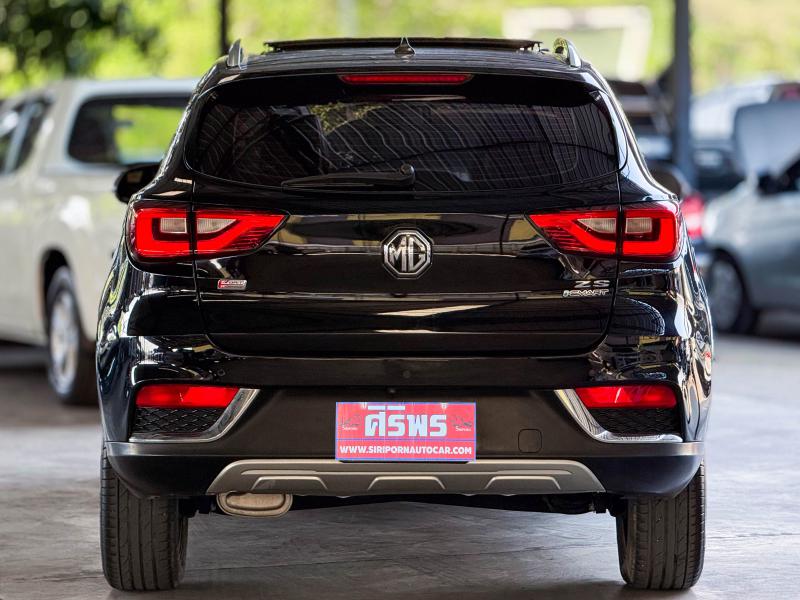 MG ZS 1.5 X SUNROOF